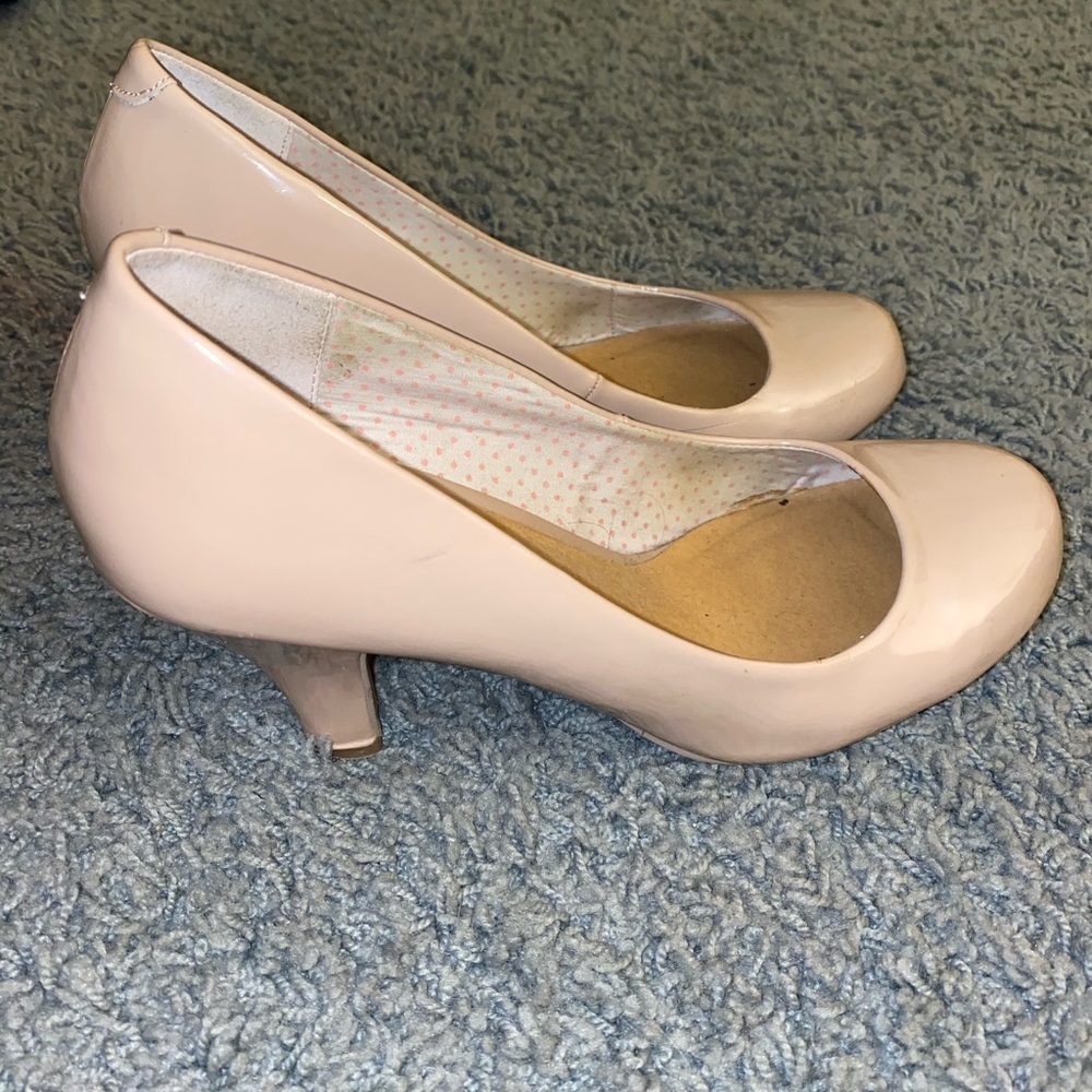 Madden Girl Nude Pumps